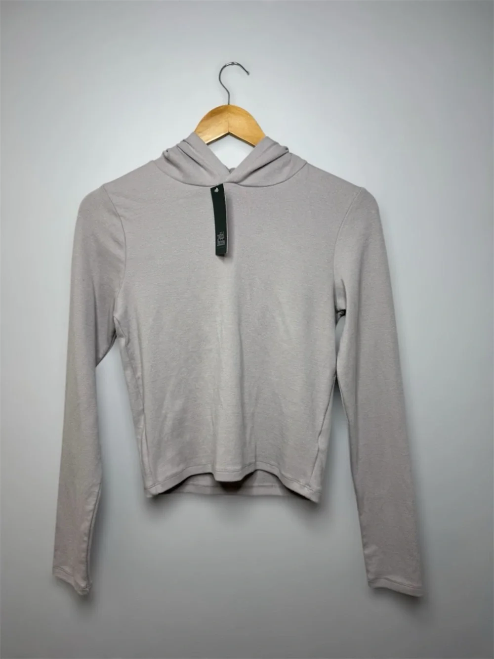 New Wild Fable Gray Hooded Long-Sleeve Top In Medium - Picture 2 of 15